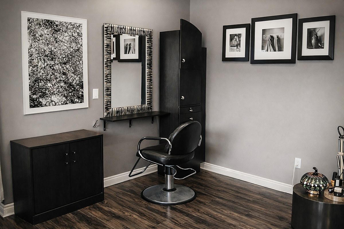 Salon chair rental space at Absolute Salon and Day Spa in Shelby Township MI